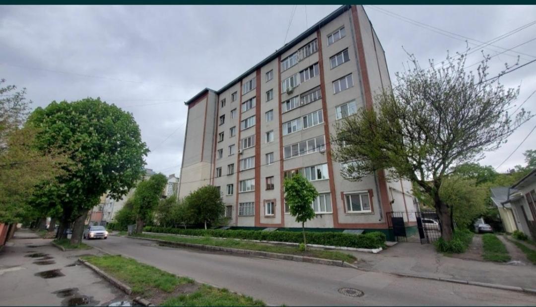 Затишні Апартаменти В Центрі Rivne Exterior photo